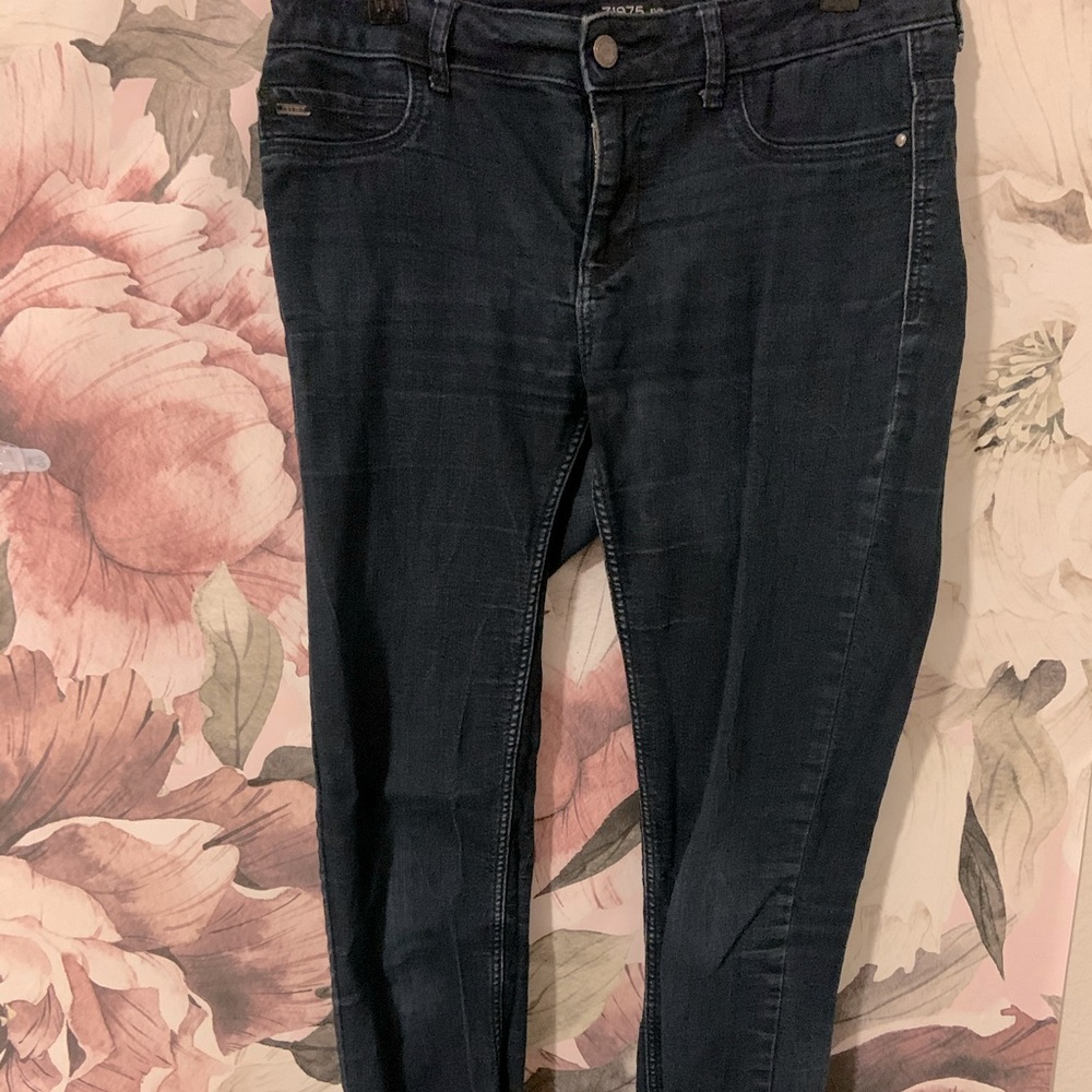 Gray blue faded denim skinny jeans